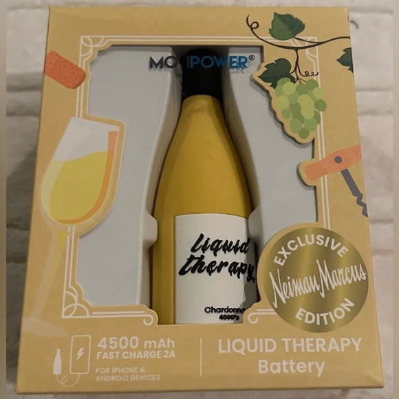 Mojipower electronics Fast Charger - Chardonnay bottle design - Picture 3 of 7